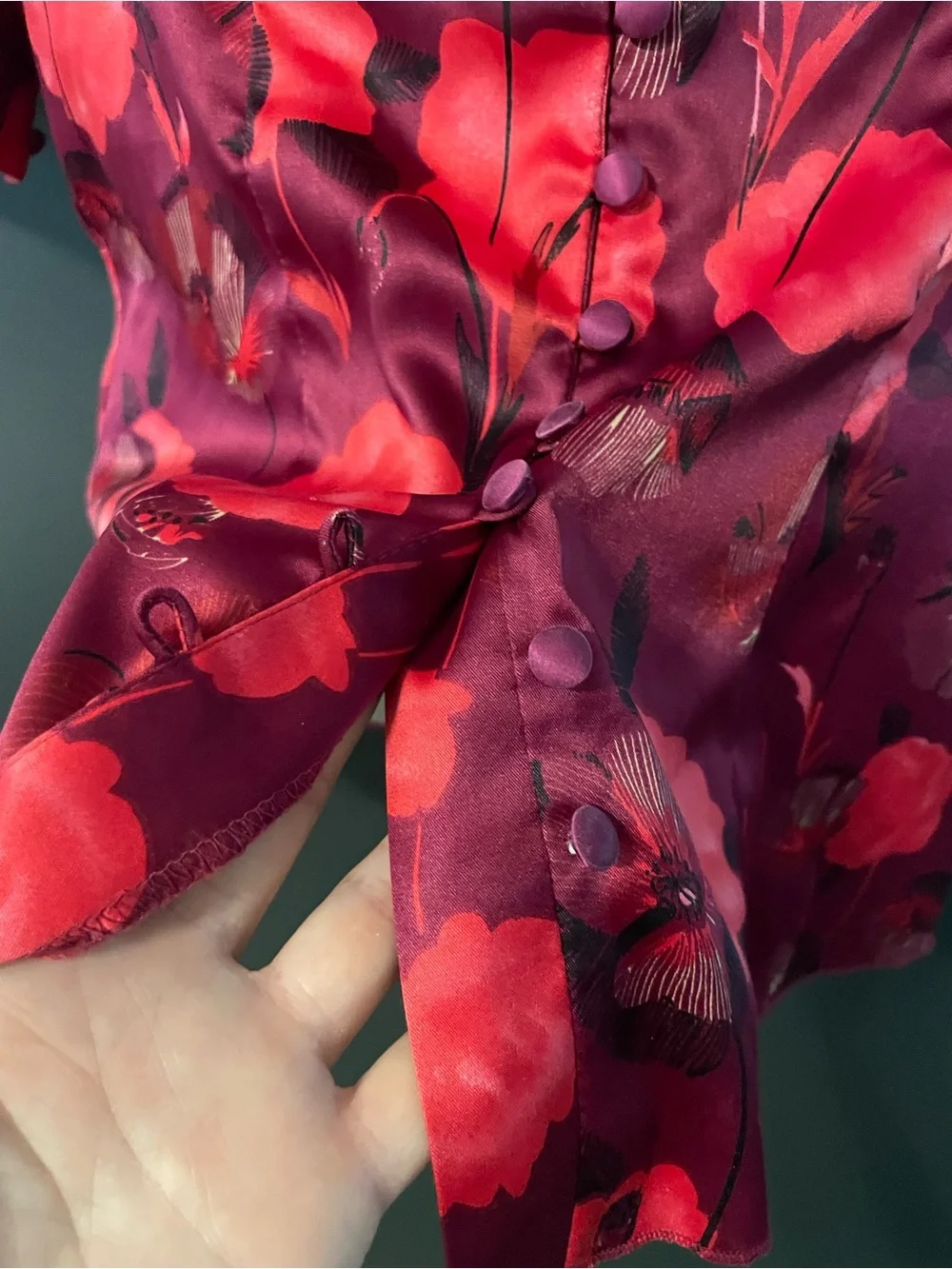 Guess Adele Floral Satin Peplum Top Blouse Women’s Small Wine Red Cocktail